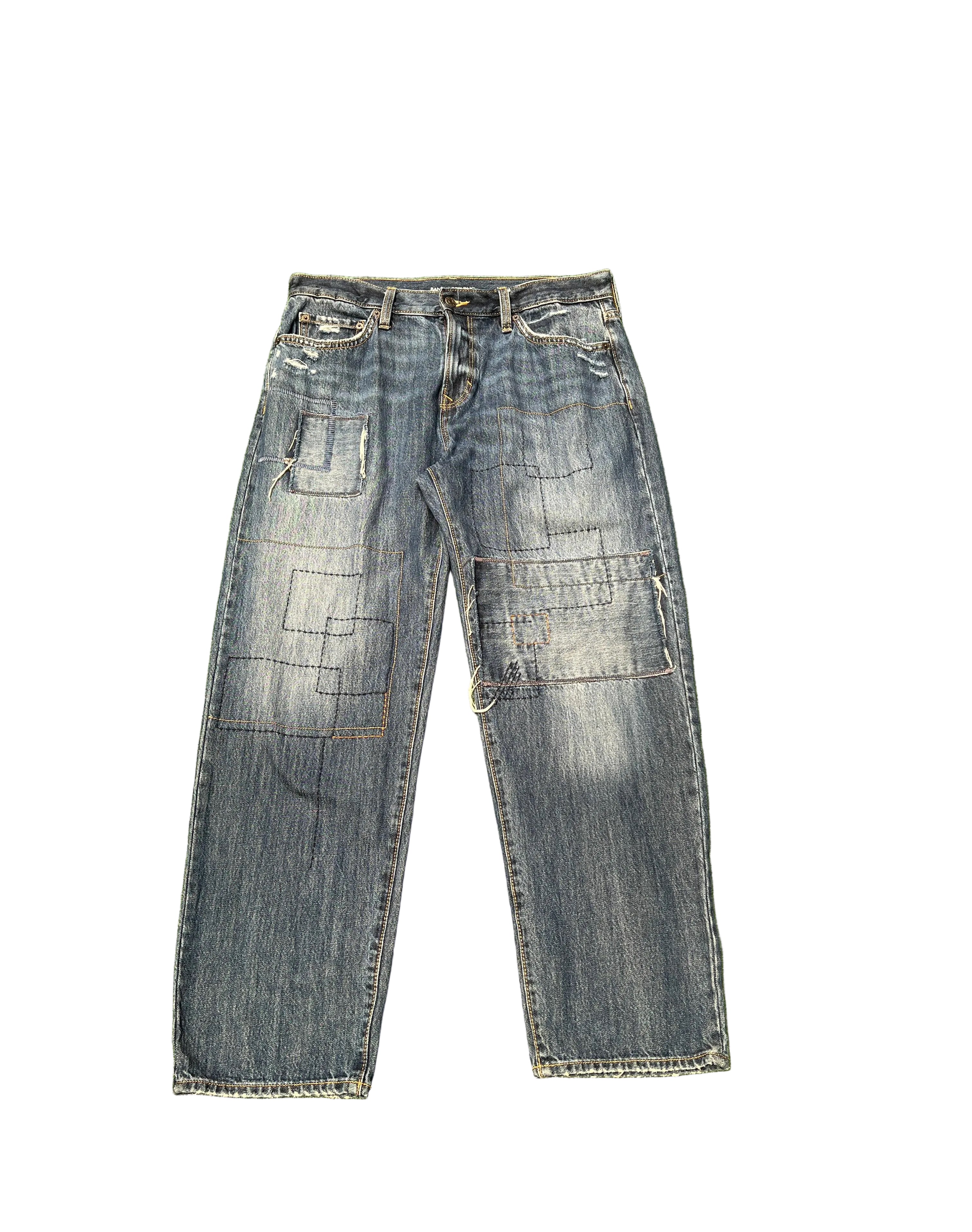 Loose Jeans with Patches